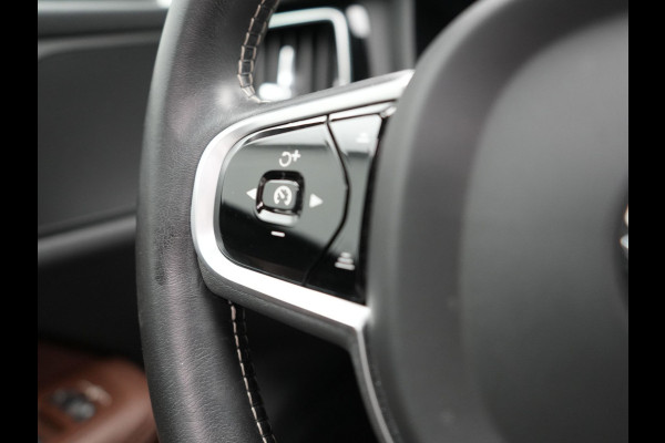Volvo V60 T8 Twin Engine AWD Inscription Plug In Hybrid PHEV | Trekhaak af Fabriek | Panodak | Adaptive Cruise | Head Up | Lederen Sportstoelen Memory | 360 Camera | BLIS | Virtual |