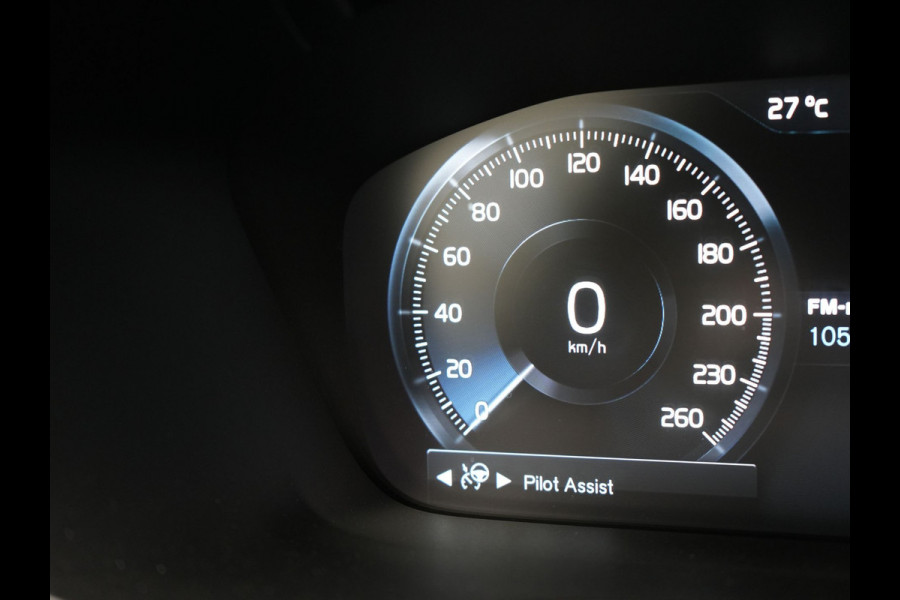 Volvo V60 T8 Twin Engine AWD Inscription Plug In Hybrid PHEV | Trekhaak af Fabriek | Panodak | Adaptive Cruise | Head Up | Lederen Sportstoelen Memory | 360 Camera | BLIS | Virtual |