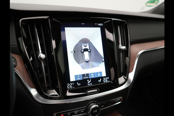 Volvo V60 T8 Twin Engine AWD Inscription Plug In Hybrid PHEV | Trekhaak af Fabriek | Panodak | Adaptive Cruise | Head Up | Lederen Sportstoelen Memory | 360 Camera | BLIS | Virtual |