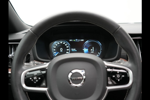 Volvo V60 T8 Twin Engine AWD Inscription Plug In Hybrid PHEV | Trekhaak af Fabriek | Panodak | Adaptive Cruise | Head Up | Lederen Sportstoelen Memory | 360 Camera | BLIS | Virtual |