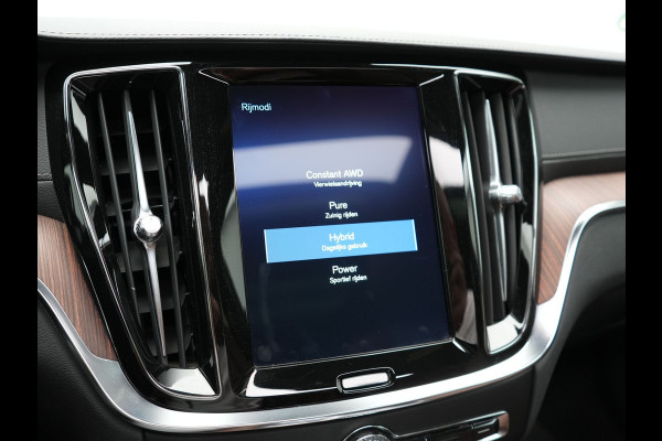 Volvo V60 T8 Twin Engine AWD Inscription Plug In Hybrid PHEV | Trekhaak af Fabriek | Panodak | Adaptive Cruise | Head Up | Lederen Sportstoelen Memory | 360 Camera | BLIS | Virtual |