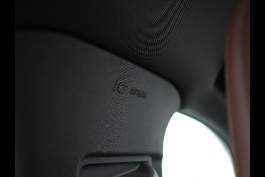 Volvo V60 T8 Twin Engine AWD Inscription Plug In Hybrid PHEV | Trekhaak af Fabriek | Panodak | Adaptive Cruise | Head Up | Lederen Sportstoelen Memory | 360 Camera | BLIS | Virtual |