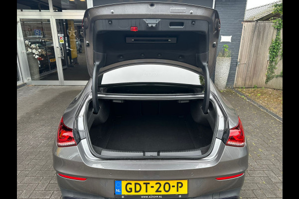 Mercedes-Benz CLA-Klasse 180 Business Solution AMG SFEER / BURMESTER / STOELVERWARMING