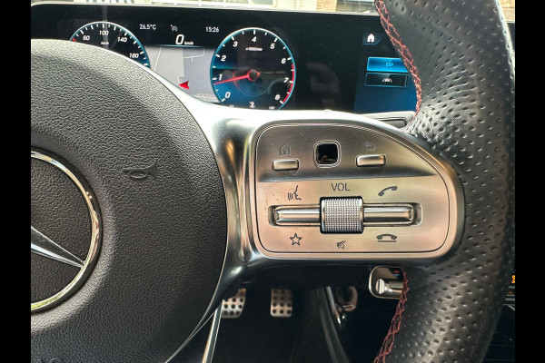 Mercedes-Benz CLA-Klasse 180 Business Solution AMG SFEER / BURMESTER / STOELVERWARMING