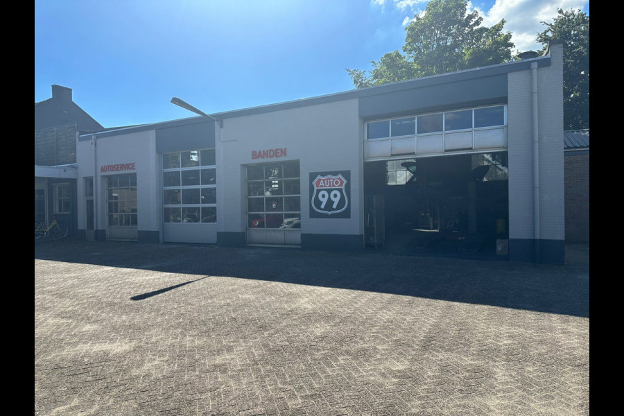Mercedes-Benz CLA-Klasse 180 Business Solution AMG SFEER / BURMESTER / STOELVERWARMING