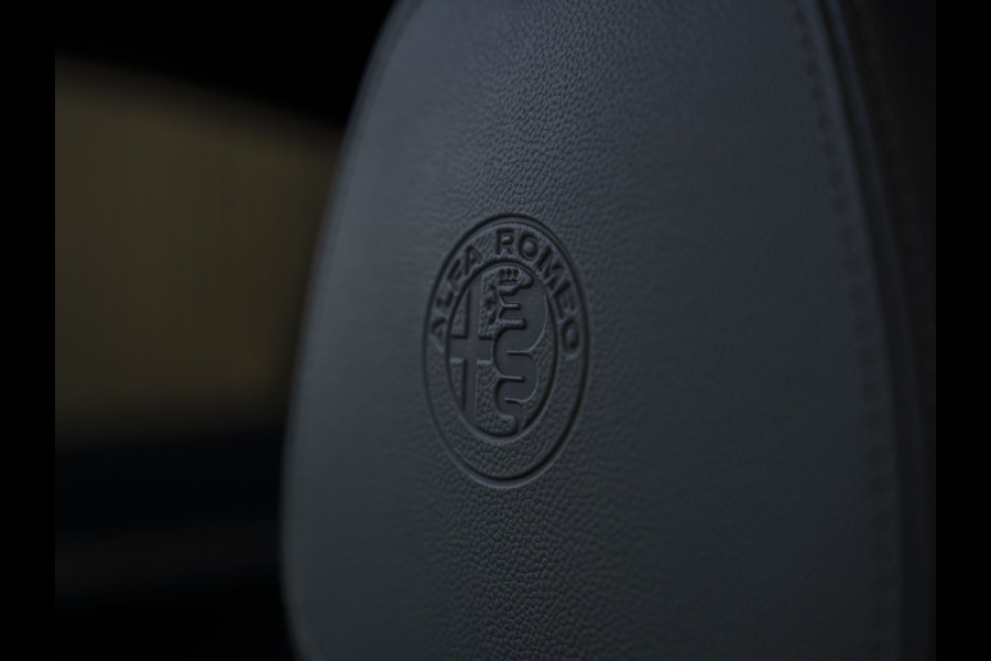 Alfa Romeo Stelvio 2.0T GME AWD Veloce 280pk | Pano-dak | Harman/Kardon | Adapt. cruise