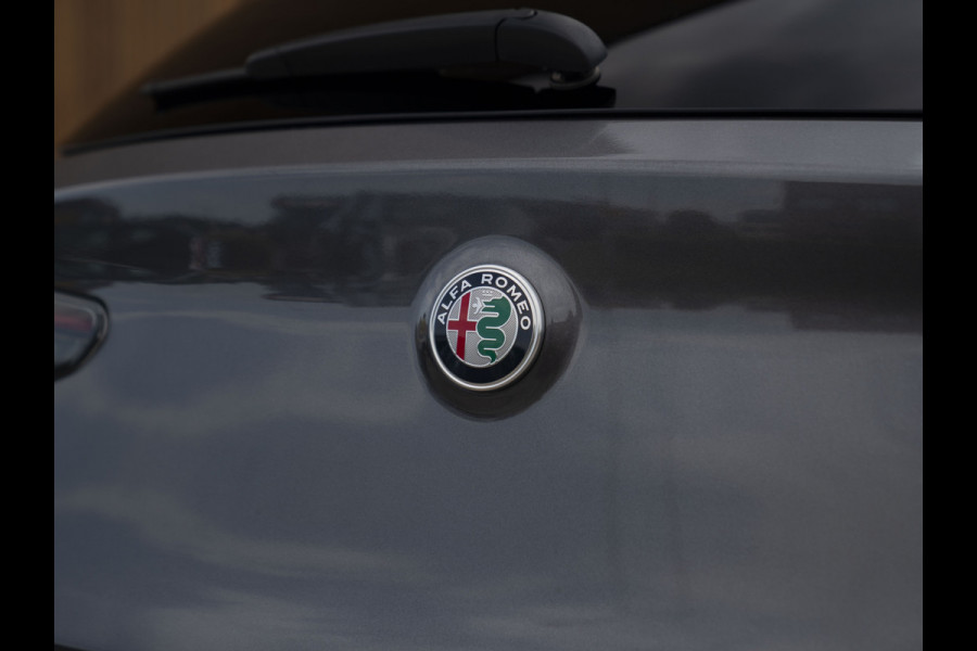 Alfa Romeo Stelvio 2.0T GME AWD Veloce 280pk | Pano-dak | Harman/Kardon | Adapt. cruise