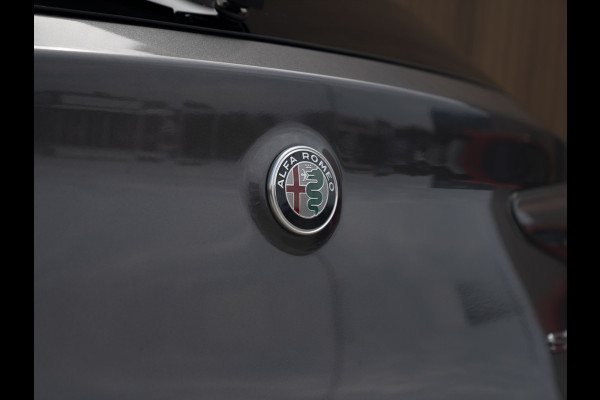 Alfa Romeo Stelvio 2.0T GME AWD Veloce 280pk | Pano-dak | Harman/Kardon | Adapt. cruise