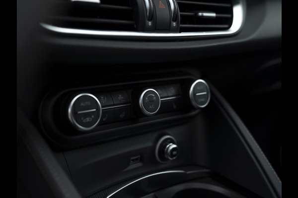 Alfa Romeo Stelvio 2.0T GME AWD Veloce 280pk | Pano-dak | Harman/Kardon | Adapt. cruise