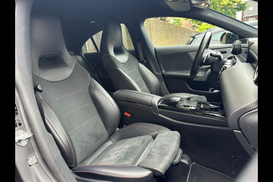 Mercedes-Benz CLA-Klasse 180 Business Solution AMG SFEER / BURMESTER / STOELVERWARMING