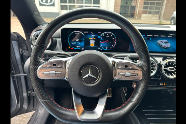 Mercedes-Benz CLA-Klasse 180 Business Solution AMG SFEER / BURMESTER / STOELVERWARMING