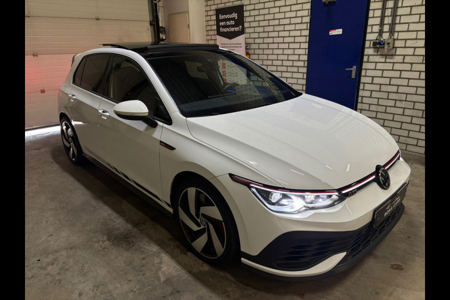 Volkswagen Golf 2.0 TSI GTI CLUBSPORT 300pk panorama