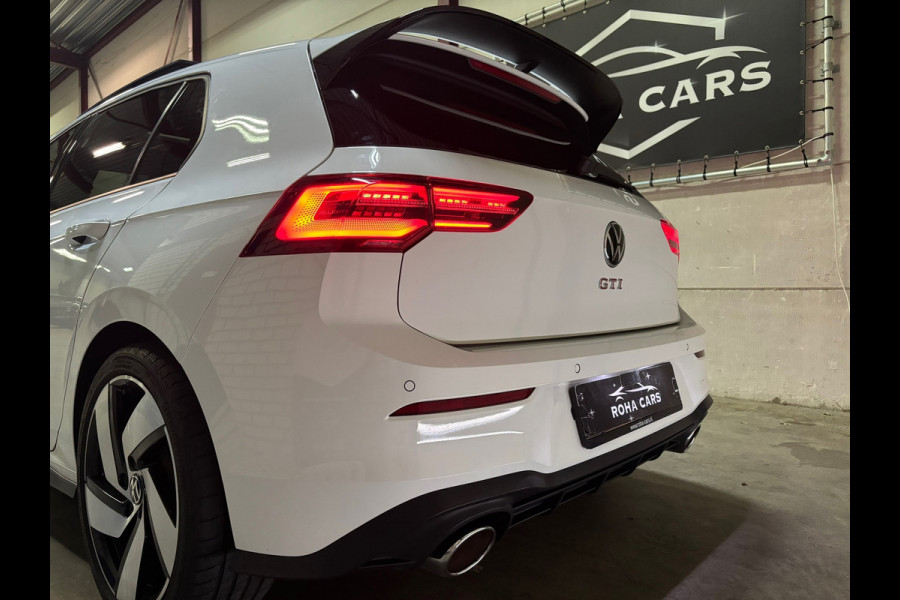 Volkswagen Golf 2.0 TSI GTI CLUBSPORT 300pk panorama