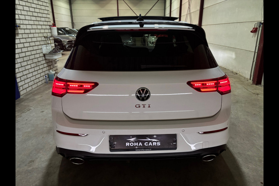 Volkswagen Golf 2.0 TSI GTI CLUBSPORT 300pk panorama