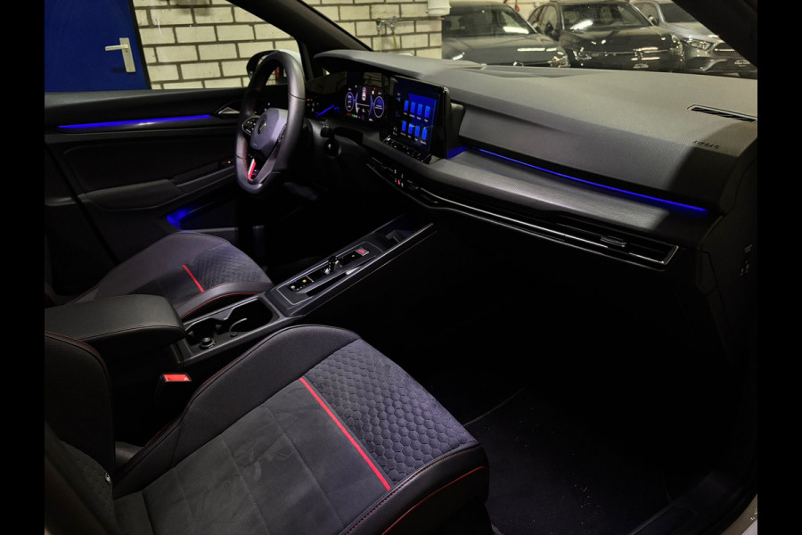 Volkswagen Golf 2.0 TSI GTI CLUBSPORT 300pk panorama