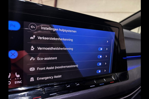 Volkswagen Golf 2.0 TSI GTI CLUBSPORT 300pk panorama