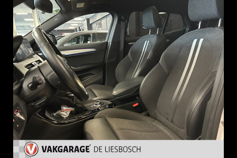 BMW X2 XDrive25e High Executive M-sport / camera / stoelverwarming / Head-up / panorama-dak
