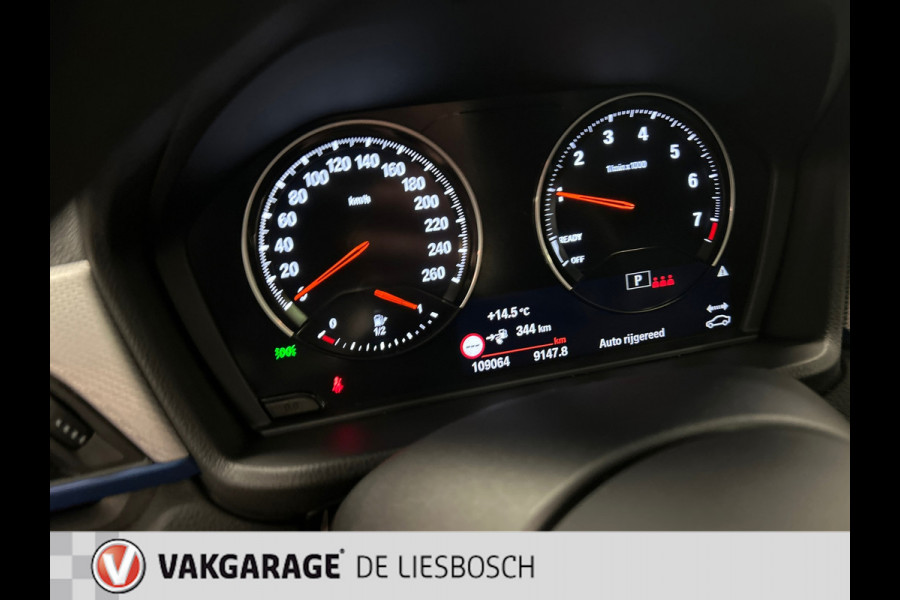 BMW X2 XDrive25e High Executive M-sport / camera / stoelverwarming / Head-up / panorama-dak