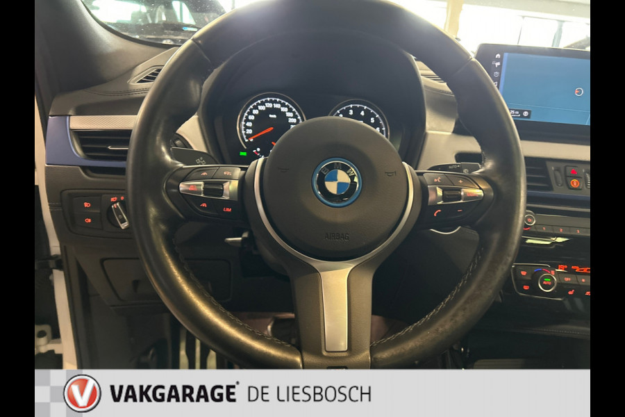 BMW X2 XDrive25e High Executive M-sport / camera / stoelverwarming / Head-up / panorama-dak