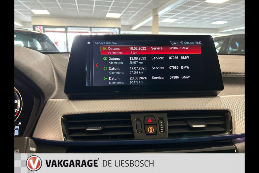 BMW X2 XDrive25e High Executive M-sport / camera / stoelverwarming / Head-up / panorama-dak
