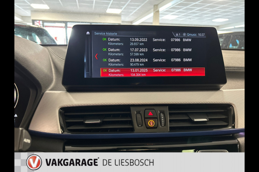 BMW X2 XDrive25e High Executive M-sport / camera / stoelverwarming / Head-up / panorama-dak