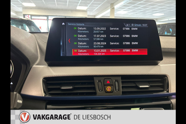 BMW X2 XDrive25e High Executive M-sport / camera / stoelverwarming / Head-up / panorama-dak