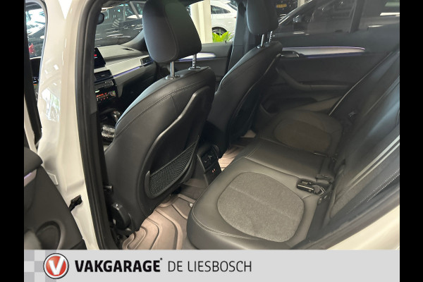 BMW X2 XDrive25e High Executive M-sport / camera / stoelverwarming / Head-up / panorama-dak