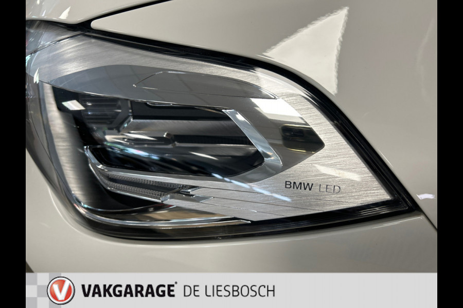BMW X2 XDrive25e High Executive M-sport / camera / stoelverwarming / Head-up / panorama-dak