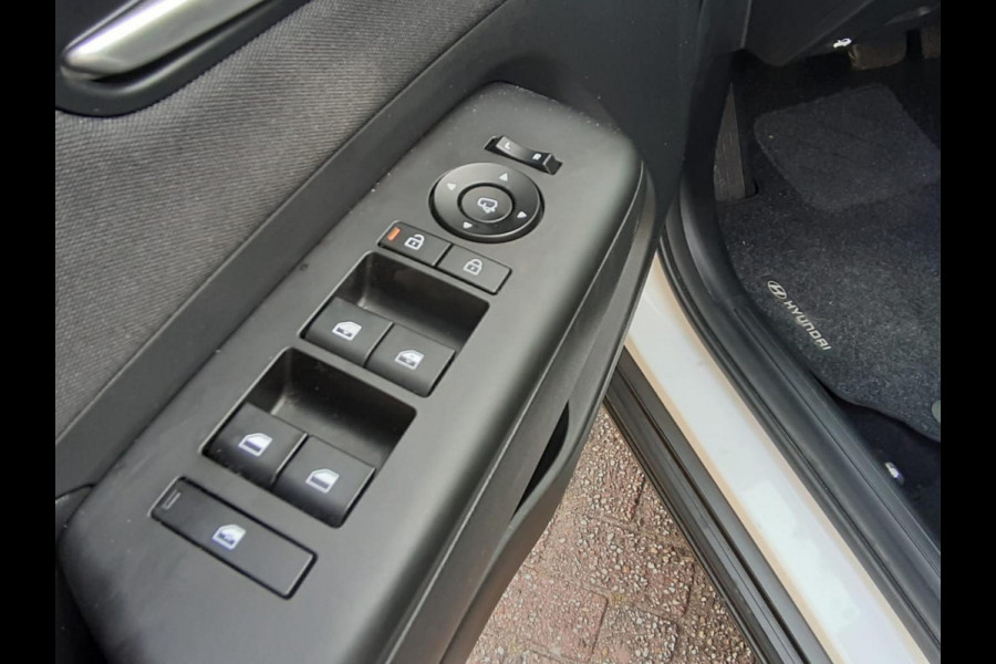 Hyundai Kona 1.6 GDI HEV Comfort Smart