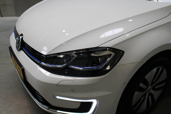 Volkswagen e-Golf E-Golf Camera/Cruise/All season banden Prijs is rijklaar incl bovag garantie