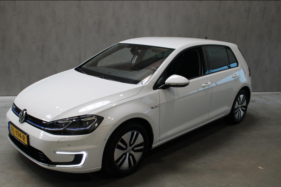Volkswagen e-Golf E-Golf Camera/Cruise/All season banden Prijs is rijklaar incl bovag garantie