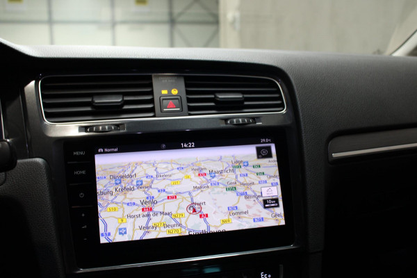 Volkswagen e-Golf E-Golf Camera/Cruise/All season banden Prijs is rijklaar incl bovag garantie