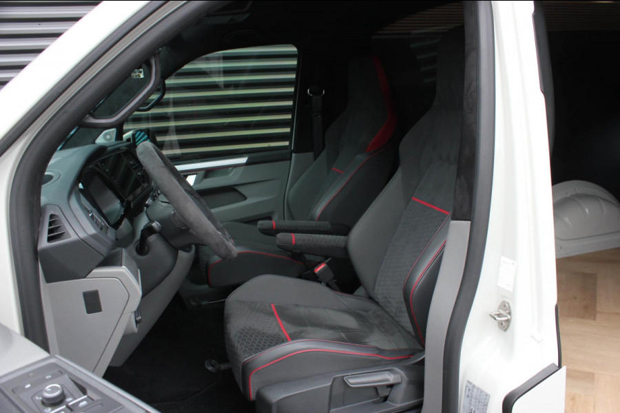 Volkswagen Transporter 2.0 TDI L1H1 150PK DSG JB- EDITION / ACTIVE DISPLAY / PDC / SCHROEFSET / PDC / DIRECT RIJDEN / GTI SEATS