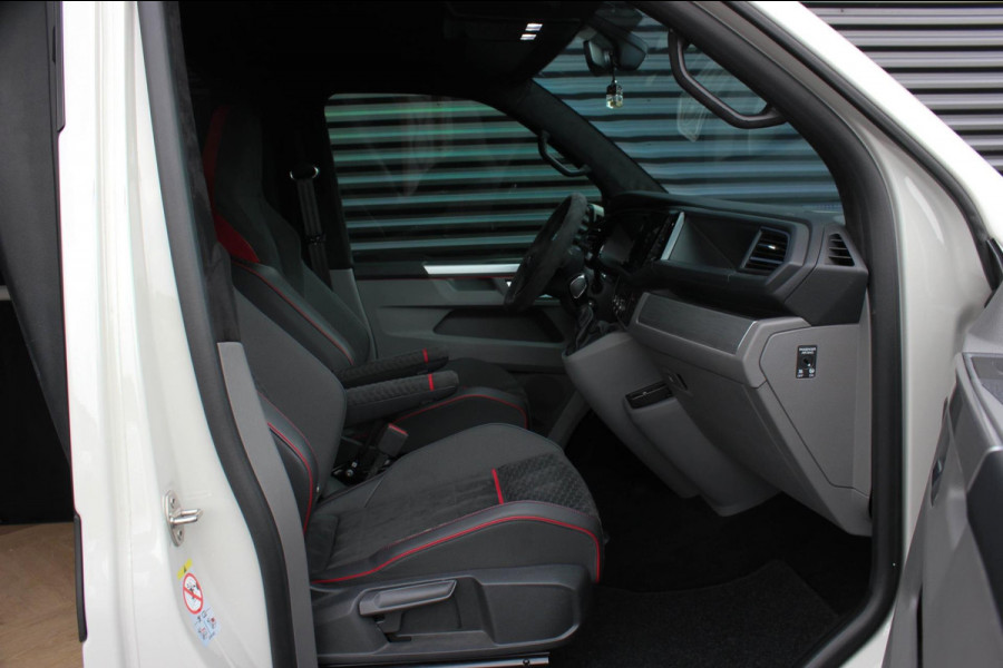 Volkswagen Transporter 2.0 TDI L1H1 150PK DSG JB- EDITION / ACTIVE DISPLAY / PDC / SCHROEFSET / PDC / DIRECT RIJDEN / GTI SEATS