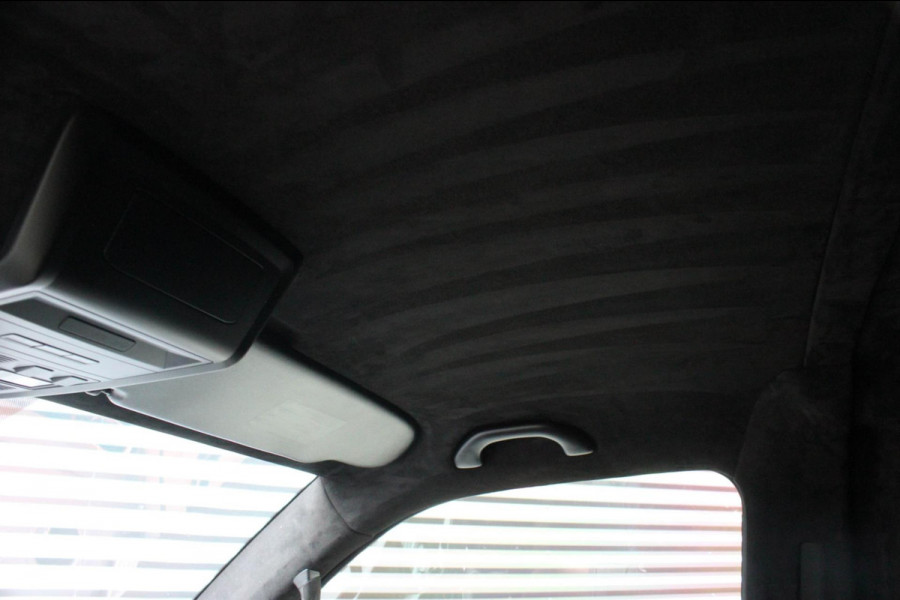 Volkswagen Transporter 2.0 TDI L1H1 150PK DSG JB- EDITION / ACTIVE DISPLAY / PDC / SCHROEFSET / PDC / DIRECT RIJDEN / GTI SEATS