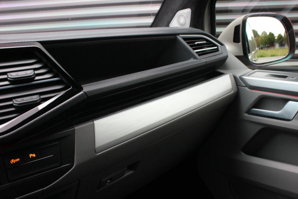 Volkswagen Transporter 2.0 TDI L1H1 150PK DSG JB- EDITION / ACTIVE DISPLAY / PDC / SCHROEFSET / PDC / DIRECT RIJDEN / GTI SEATS