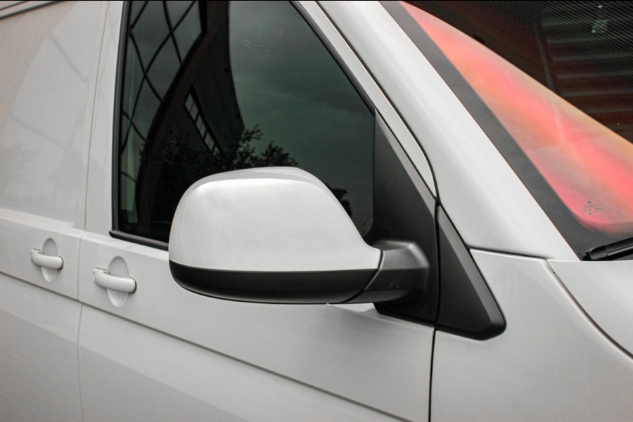 Volkswagen Transporter 2.0 TDI L1H1 150PK DSG JB- EDITION / ACTIVE DISPLAY / PDC / SCHROEFSET / PDC / DIRECT RIJDEN / GTI SEATS