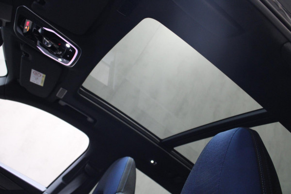 Lynk & Co 01 1.5 NL Auto/Zwarte hemel/360/Rijklaar/Bovag