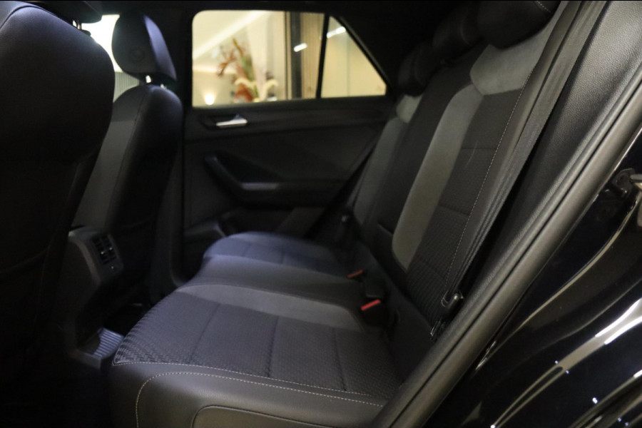 Volkswagen T-Roc 1.5 TSI Sport Business 3X R-Line / PANO/STOELV/LANEASSIST/ACC/CAM/VOL
