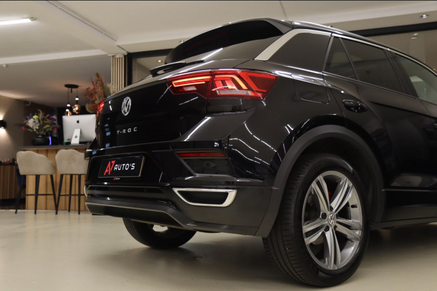 Volkswagen T-Roc 1.5 TSI Sport Business 3X R-Line / PANO/STOELV/LANEASSIST/ACC/CAM/VOL