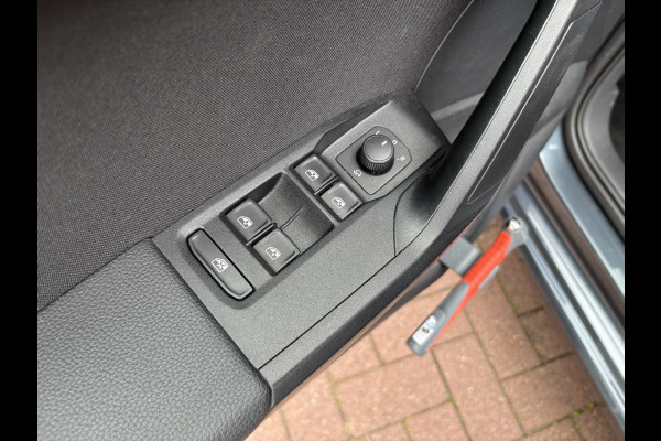 Seat Ibiza 1.0 TSi DSG 110pk FR Business Intense Plus CAMERA/NAVI/CARPLAY/CRUISE/PDC/STOELVERWARMING