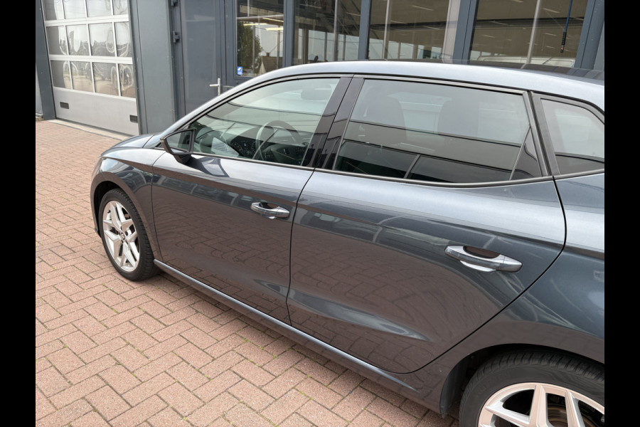 Seat Ibiza 1.0 TSi DSG 110pk FR Business Intense Plus CAMERA/NAVI/CARPLAY/CRUISE/PDC/STOELVERWARMING
