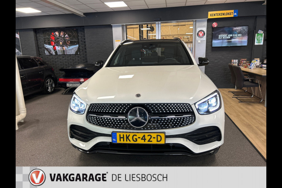 Mercedes-Benz GLC 300e 4MATIC Premium Plus AMG / pano / leer / memory / camera / elec klep