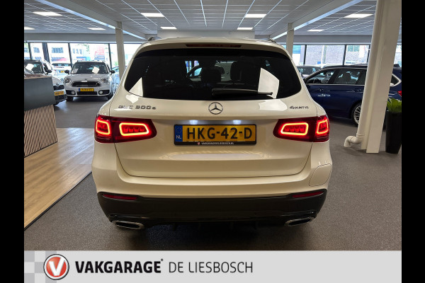 Mercedes-Benz GLC 300e 4MATIC Premium Plus AMG / pano / leer / memory / camera / elec klep