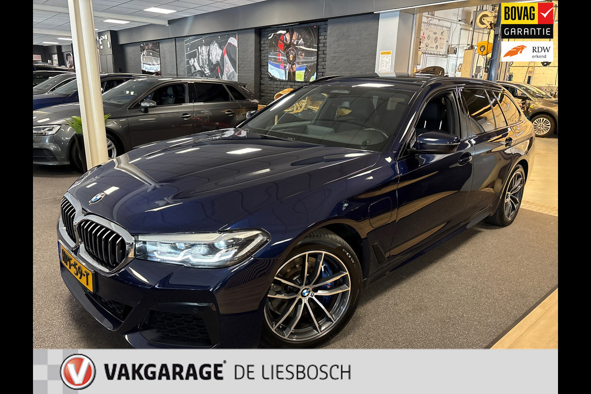 BMW 5 Serie Touring 530e High Executive/pano/camera/leer/m-pakket//trekhaak/elec klep BMW 5 Serie Touring 530e High Executive/pano/camera/leer/m-pakket//trekhaak/elec klep