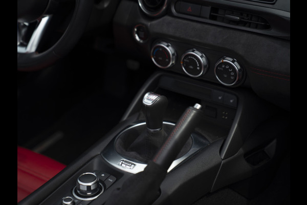 Abarth 124 Spider 1.4T 170pk | Handbak | Bose | 1e eigenaar | NL-auto