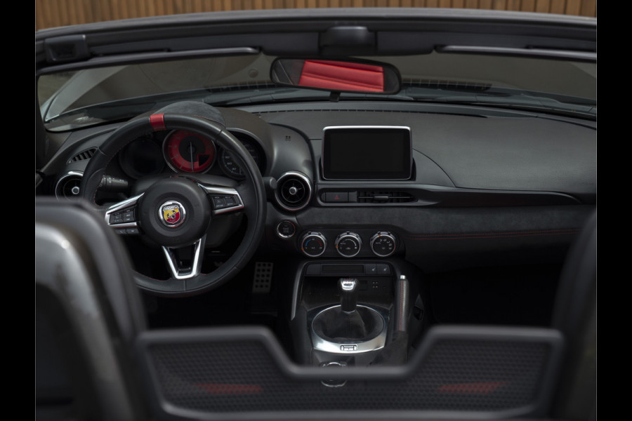Abarth 124 Spider 1.4T 170pk | Handbak | Bose | 1e eigenaar | NL-auto
