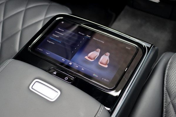 Mercedes-Benz S-Klasse 580 e 4MATIC Lang AMG Line | Airmatic | Achterasbesturing | Distronic+ | Massage | Burmester | Zonweringspakket | Stoelverwarming/-ventilatie | 3D-Display | Digital Light |