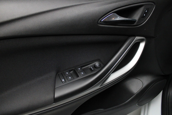 Opel Astra Sports Tourer 1.4 T Aut Navi Stoel- & stuurverw. Airco Carplay PDC Cruise BTW auto