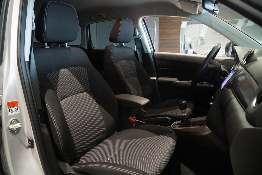 Suzuki Vitara 1.4 Boosterjet Select Smart Hybrid + STOELVERWARMING / CAMERA